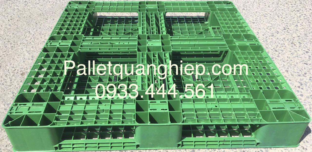 PALLET NHỰA 02